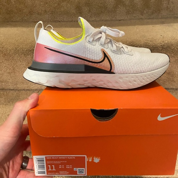 Nike React Infinity Run Flyknit - Picture 4 of 5